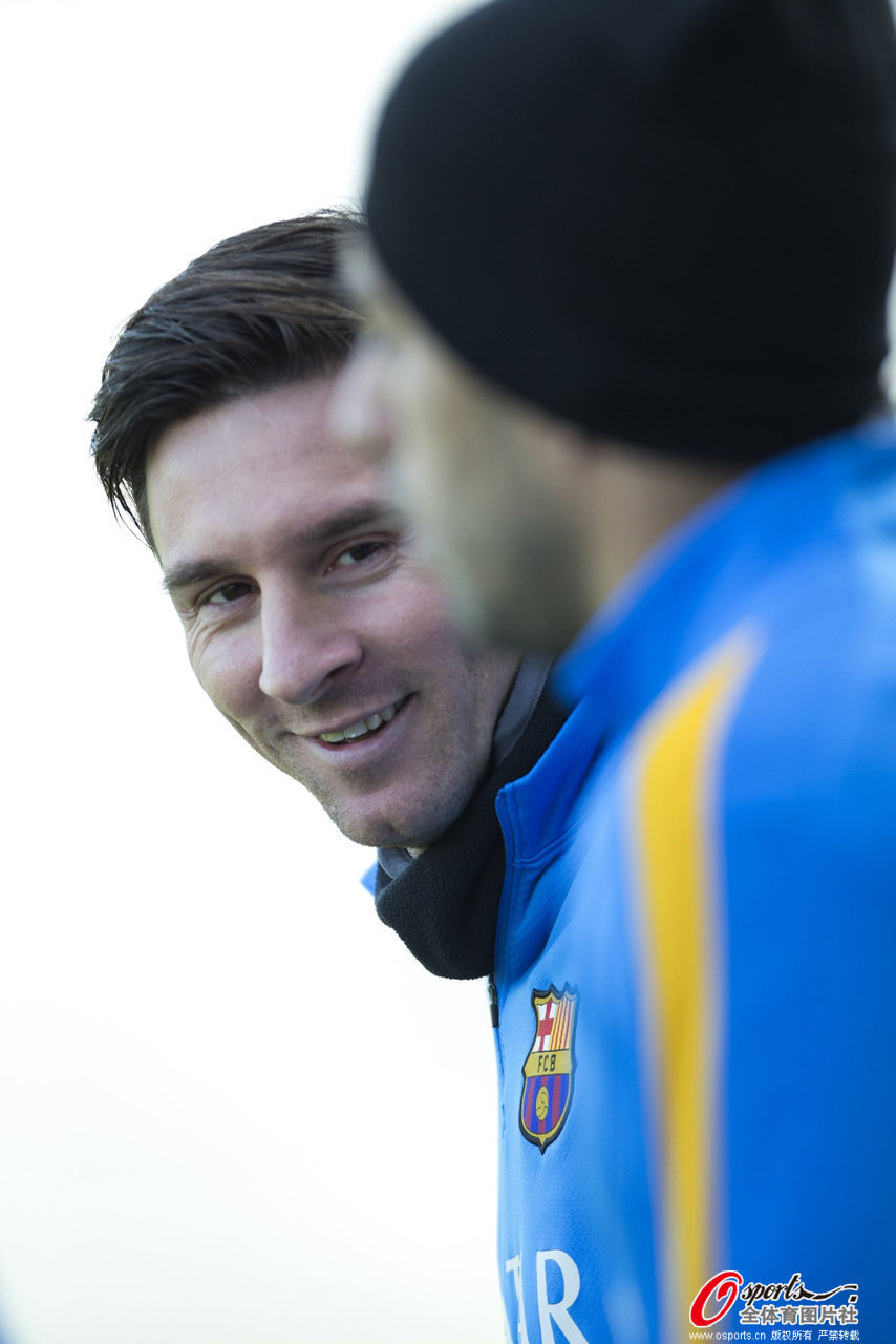 深圳佳兆业备战对阵，紧张训练备战关键战役